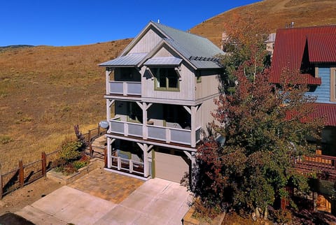 Beautiful luxury home with privacy and views.