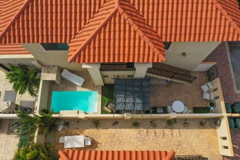 AERIAL VIEW PRIVATE POOL