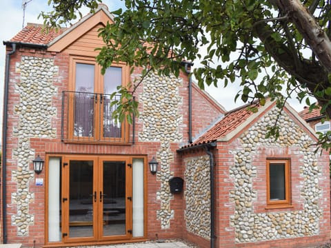 Exterior | Seal Pup, Sheringham