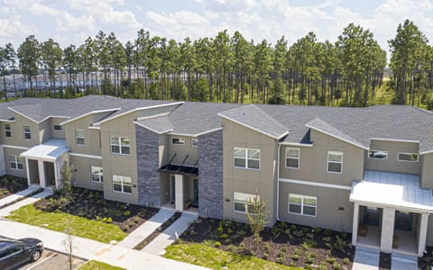 17-396OceanCourseAve-ChampionsGate-2001
