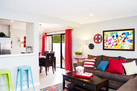 Micky's Fireworks/Living Room