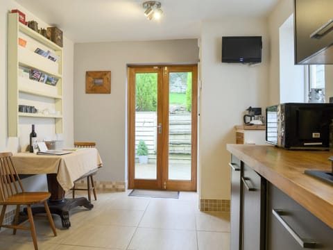 Well equipped kitchen | Kingswood, Whitehaven