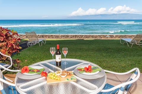 Postcard view from your lanai.