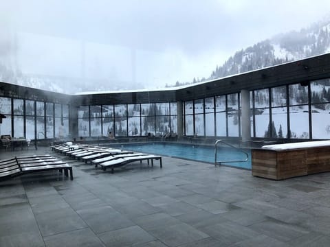 Roof top heated Salt Water Pool and spa