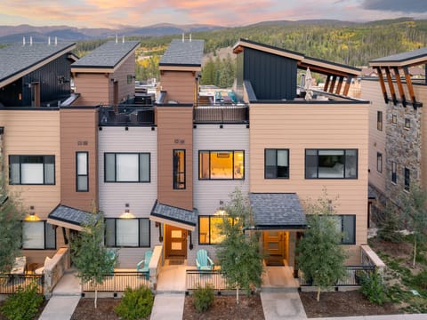 Front Exterior of Winter Park Home