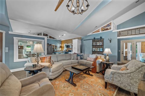 Great room with lots of comfortable seating.