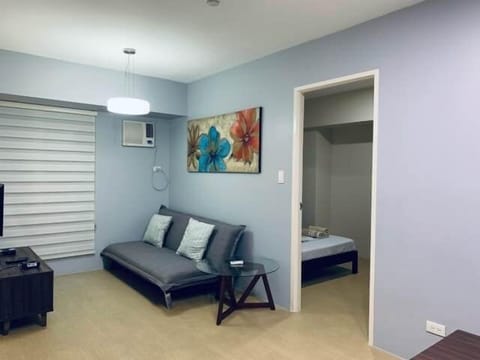 Live in Cebu, 1bedroom Avida tower in IT
