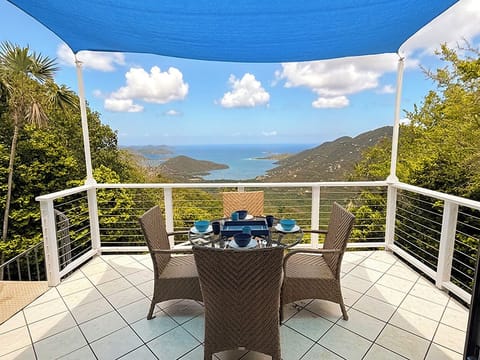 You will enjoying dining on the front deck at Aria, gazing out to the amazing views overlooking Coral Bay