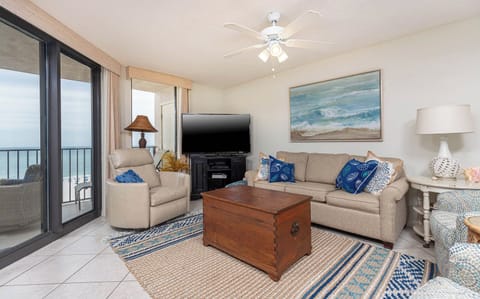 Phoenix East 811, Orange Beach, Alabama, beach front, 3 bedroom condominium on the 8th floor