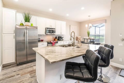 Stylish Kitchen Island Seating