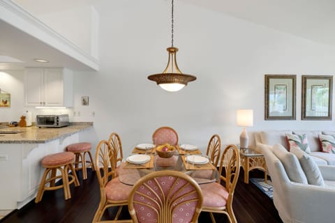 Beautiful, modern decor throughout