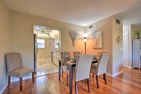 Dining Area | Dishes & Flatware Provided