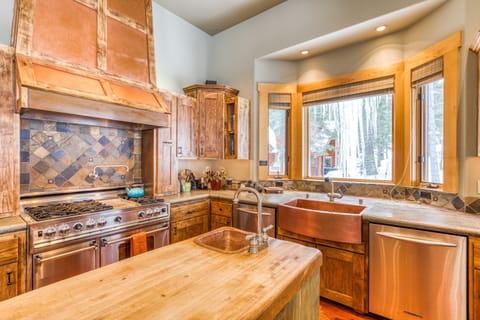 Antique French island and Copper sinks