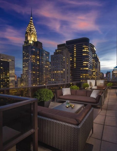 Midtown_45_deck_S