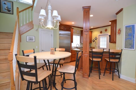 To Dining Area & Kitchen