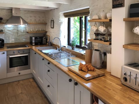 Kitchen | Cider Press Cottage, Fowey