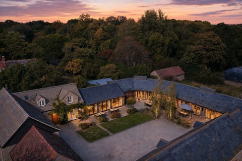 Goodlake Barns - StayCotswold