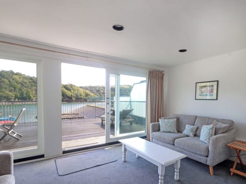 Living area | Lower Deck, Fowey