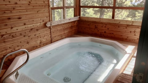 Indoor spa tub