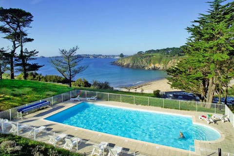 Holiday Home Swimming Pool