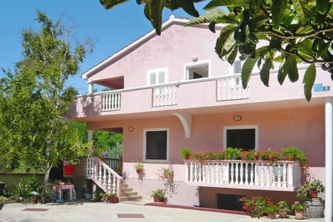 Holiday Home Exterior [winter]