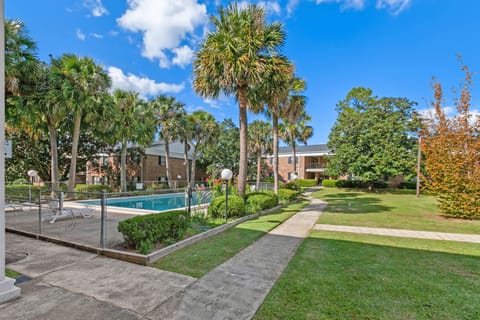 Beautiful pool open April/May- October depending on weather.