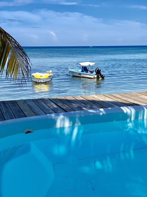 Swimming Pool - shared with 5 other units only!
