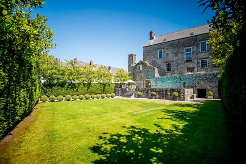 private enclosed garden