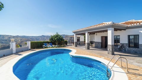 Casa Adrian Almáchar by Ruralidays