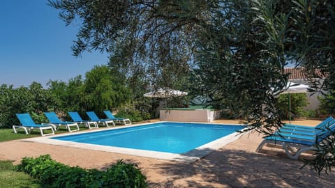 Cortijo Alzamigaja Archidona by Ruralidays
