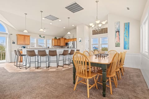 Dining Area - Top Level