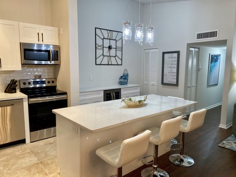 Large Island with four barstools for entertaining 