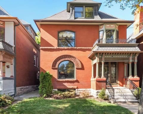 Your next home away from home in historic Compton Heights #ComptonHeightsStay