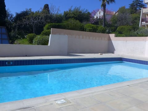 Swimming Pool, Property, Real Estate, House, Residential Area, Architecture, Leisure, Building, Home, Villa