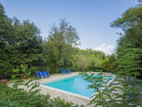 Swimming Pool, Property, Nature Reserve, Natural Landscape, Water, Botany, Tree, Real Estate, Leisure, Estate