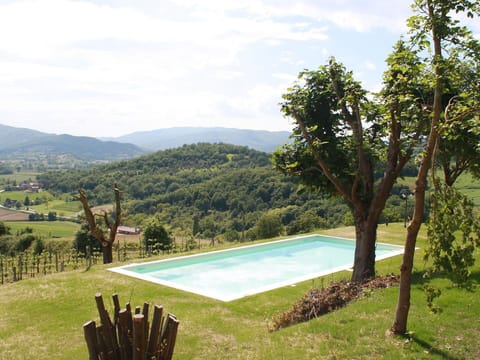 Property, Swimming Pool, House, Grass, Wilderness, Tree, Mountain, Vacation, Real Estate, Estate