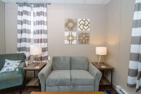 f0b9eef6-cff1-4d4d-af45-3cf12b37857a