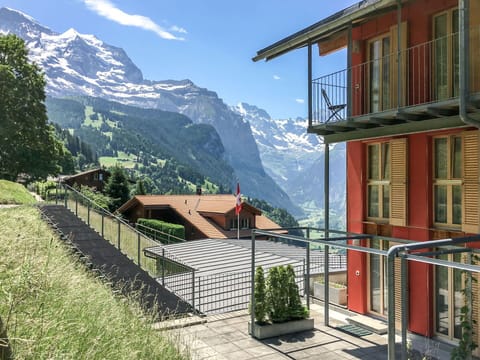 Mountainous Landforms, Mountain, Mountain Range, Property, Alps, House, Building, Slope, Real Estate, Hill Station