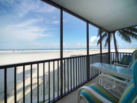 Living Room Lanai View