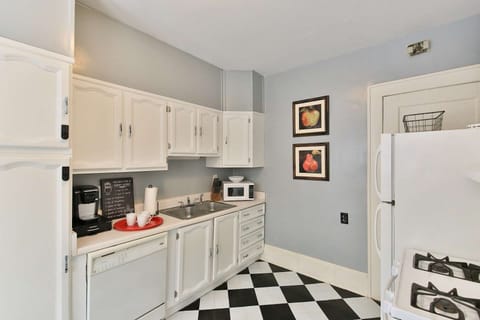 The door you see to your right is the door that can be unlocked and used to open to unit 2 to create a 3 bedroom