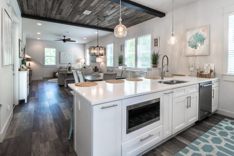 Wanderawhile30A Designer Kitchen