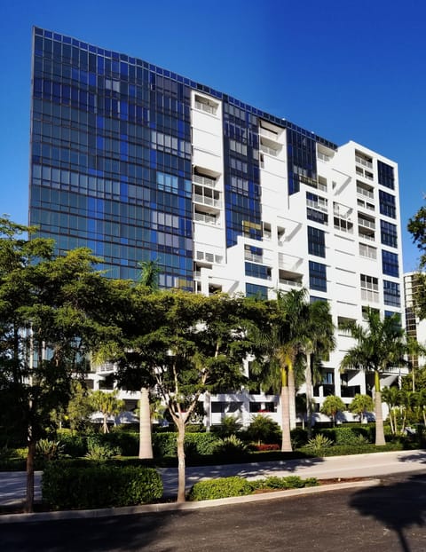 Terraces at Park Shore