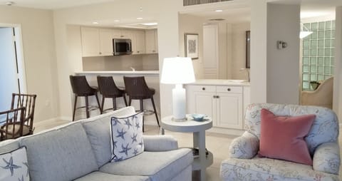 Great room looking toward kitchen and bar