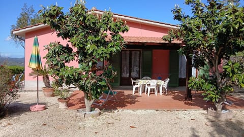 Villa Giuliana, external square.