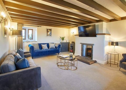 The Coach House, Whitby - Host & Stay