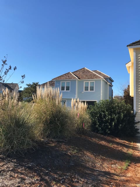 Landscaped Entry way