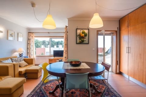 Cozy and comfortable dining area. Ideal for peaceful meals near the ocean.