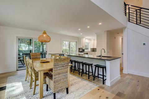 13 Bald Eagle West - Kitchen/Dining Area (Main Floor)