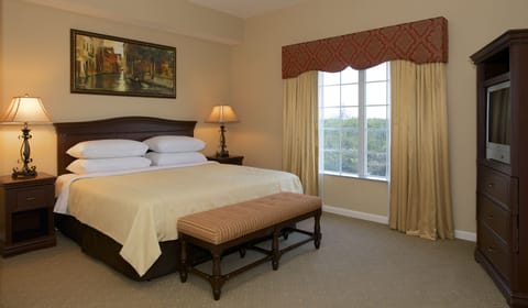 Comfortable Unit with King size bed