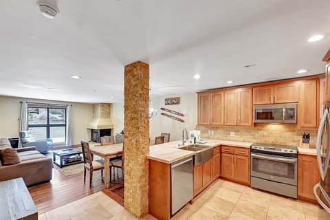 Open floorplan living room, dining room and kitchen
